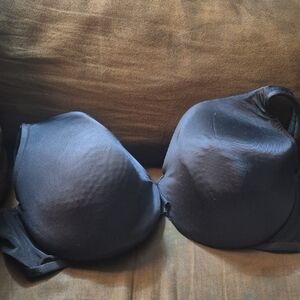 Cacique Black T-Shirt Bra with Molded Cups